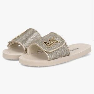 Michael Kors Girls Children’s Shoes – Size 2 – Vanilla (Eli Melissa)